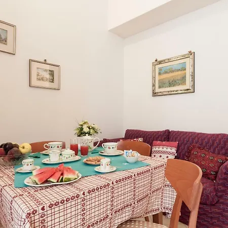 아파트 Casa Checchina *