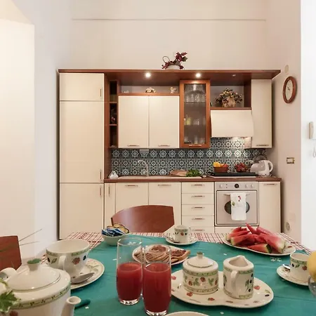 Casa Checchina 아파트 *
